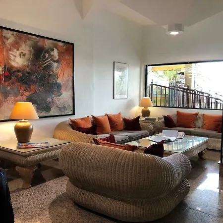 Faro Apartment *